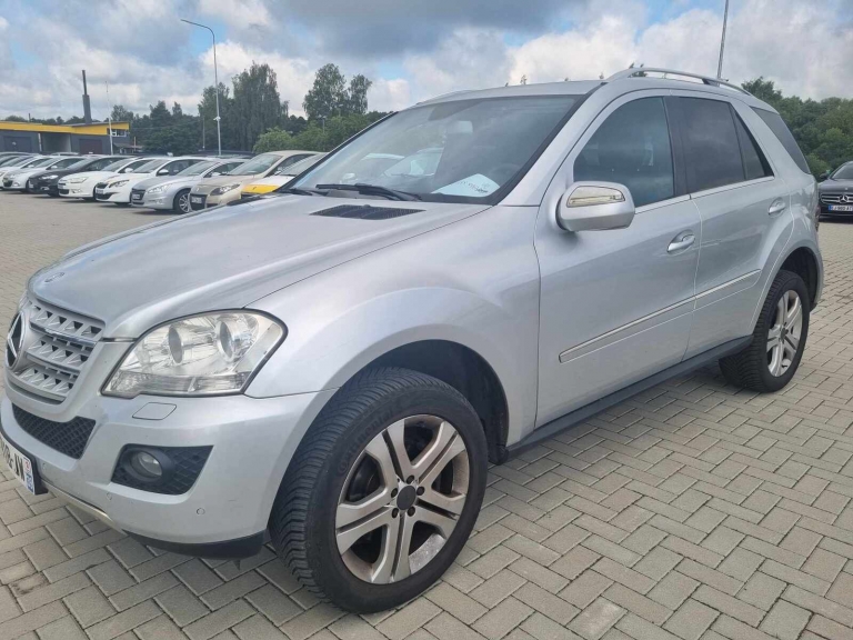 Mercedes-Benz ML280, 3 l.