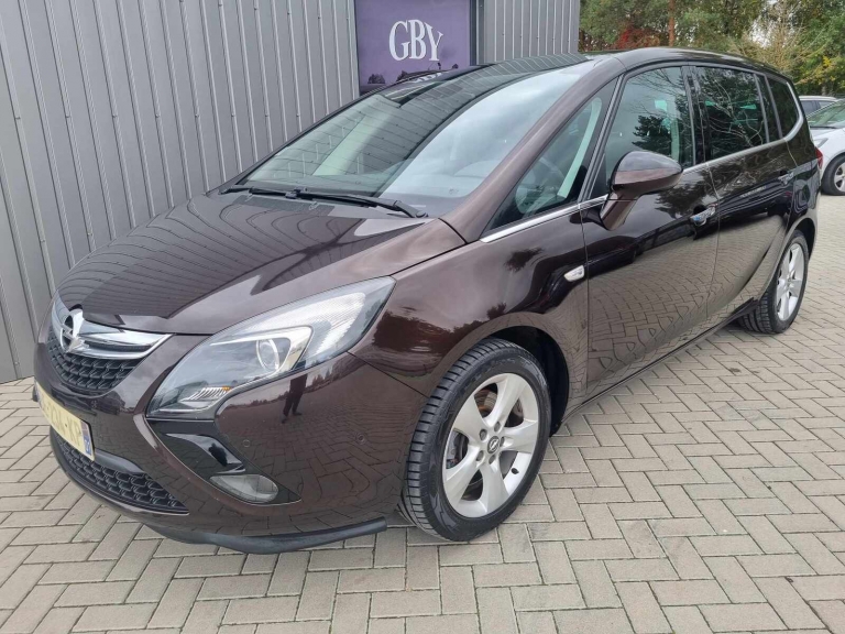 Opel Zafira tourer, 2 l.