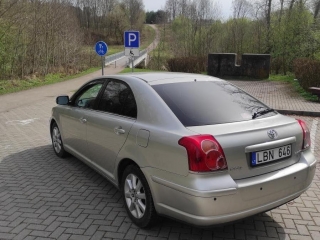 Toyota Avensis, 2 l.