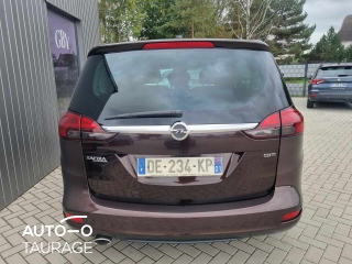 Opel Zafira tourer, 2 l.